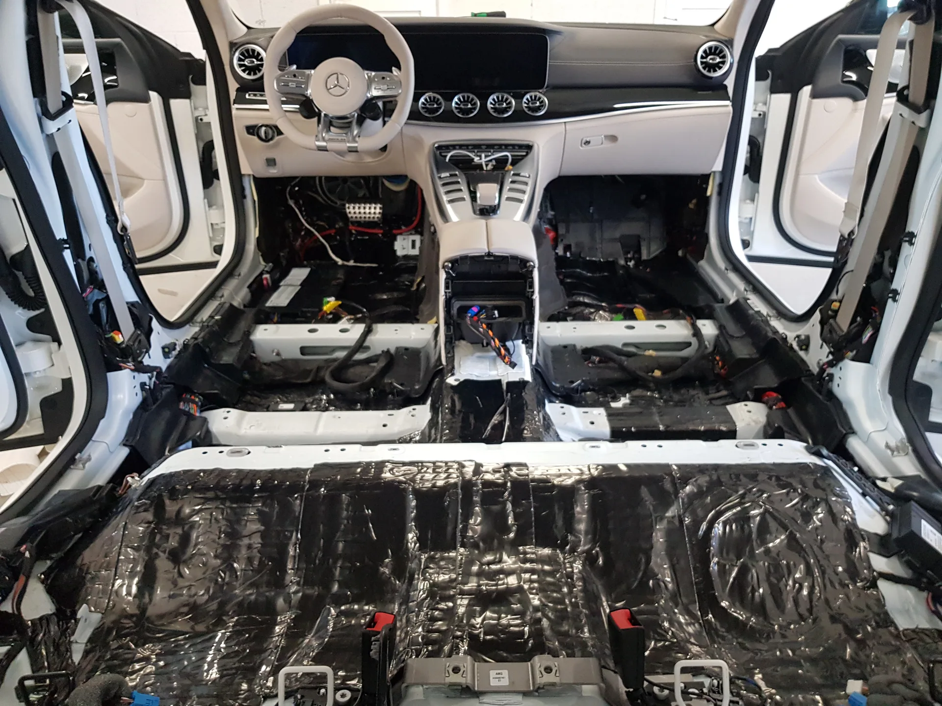 mercedes-benz-amg-gt+mercedes-benz-449