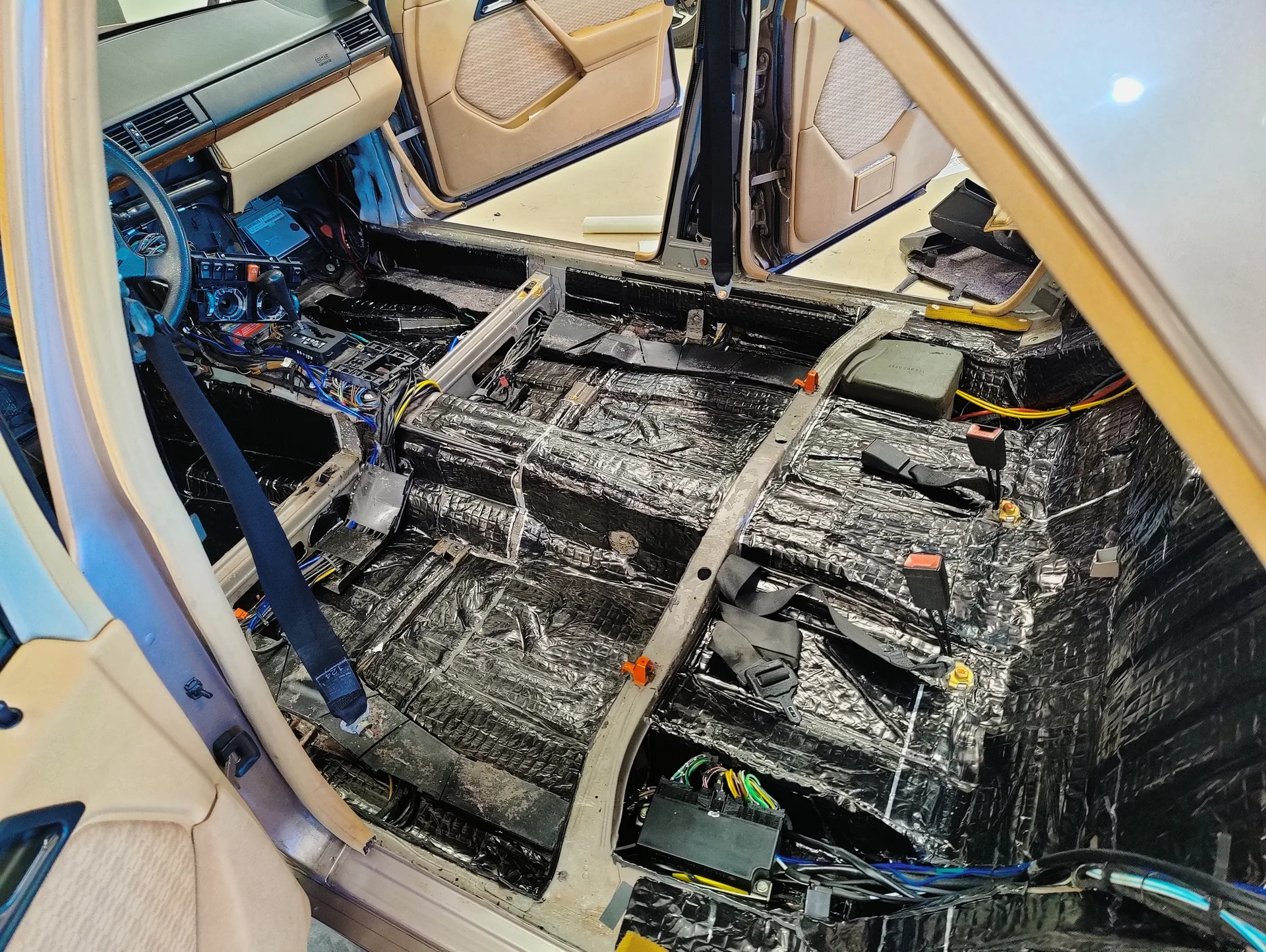 mercedes-benz-w124-904