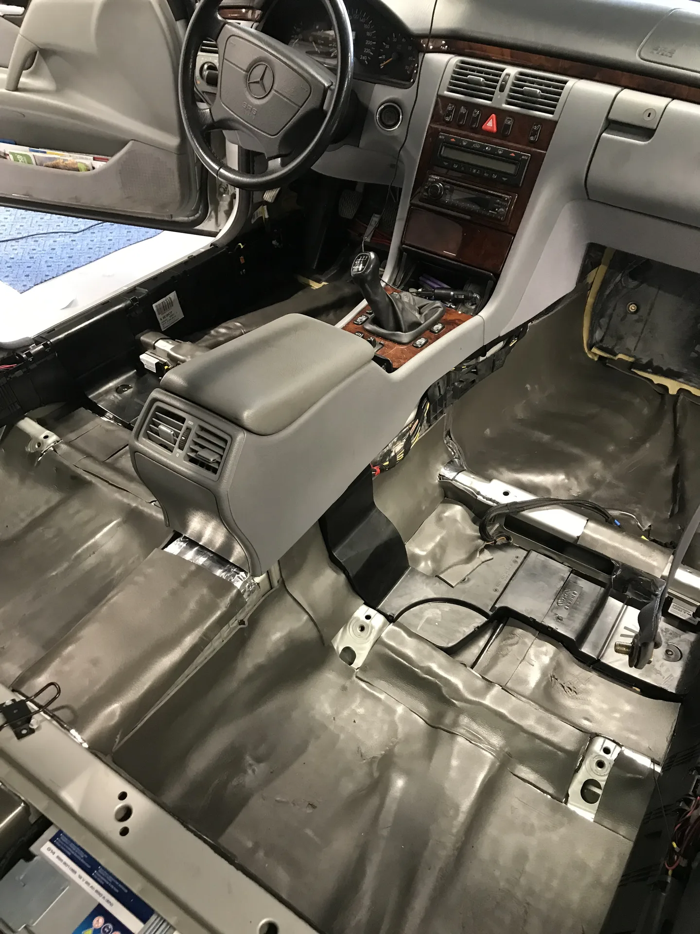 mercedes-benz-w210-670