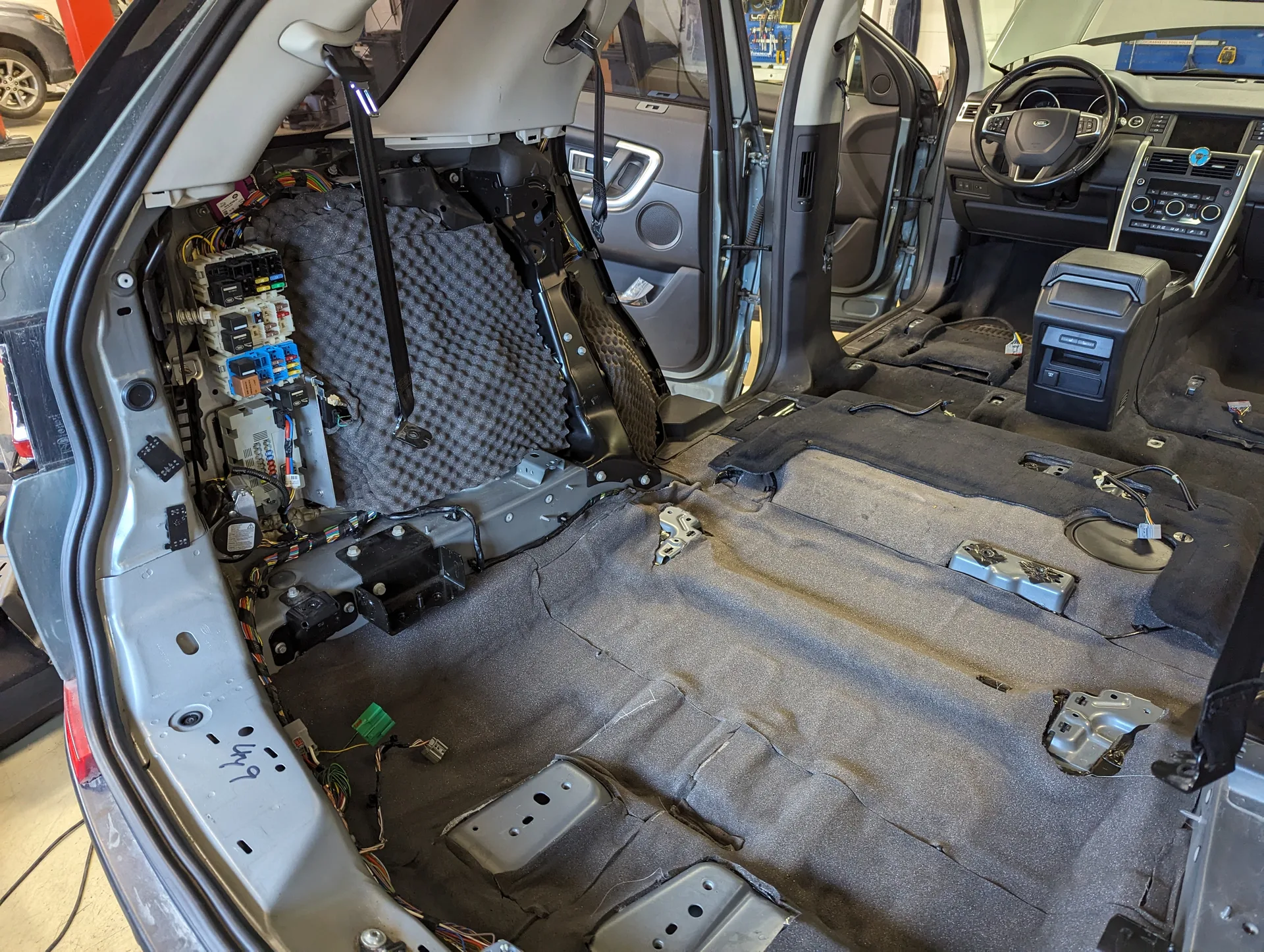 land-rover-discovery-sport-499