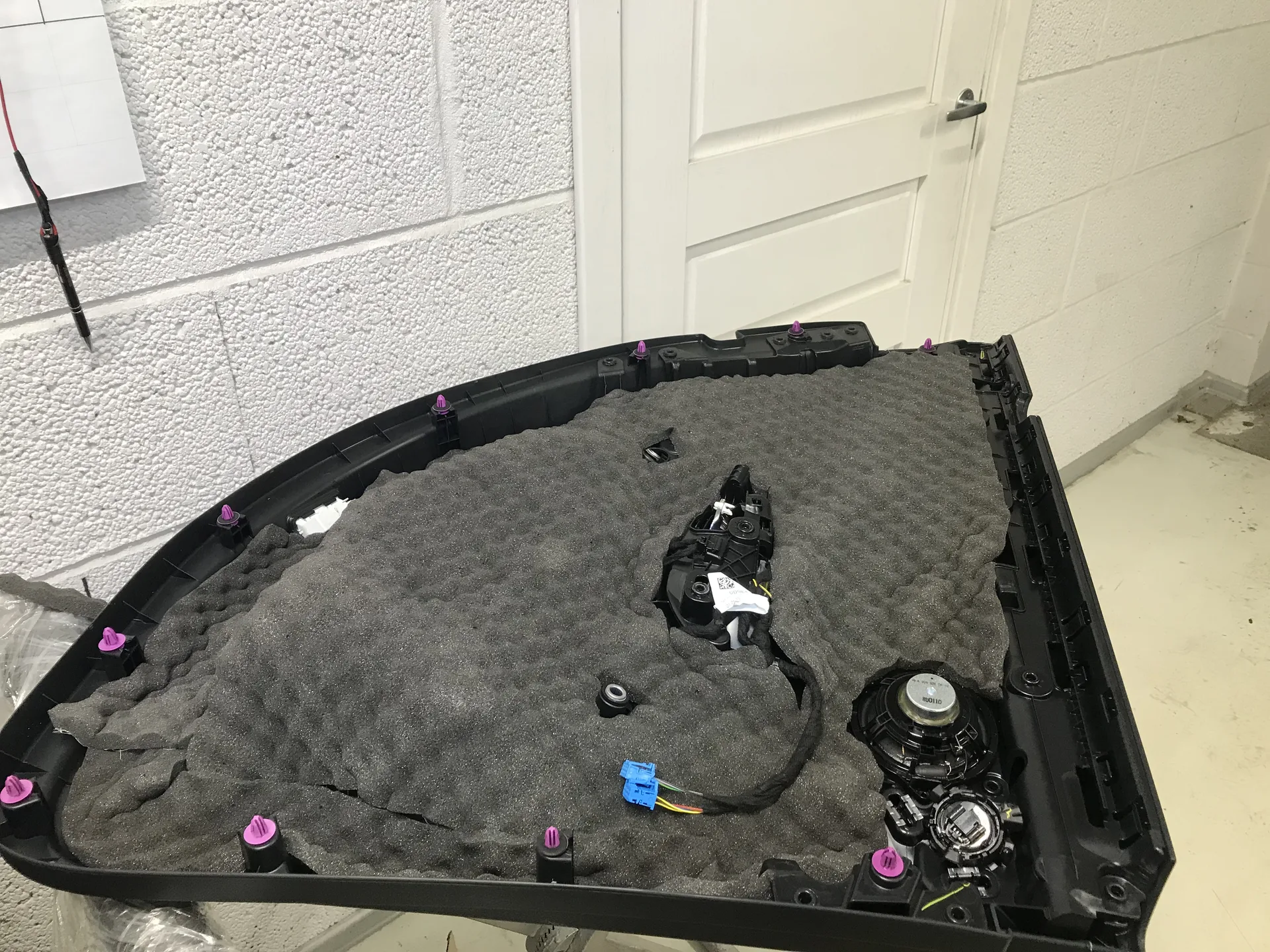 mercedes-benz-gls-499