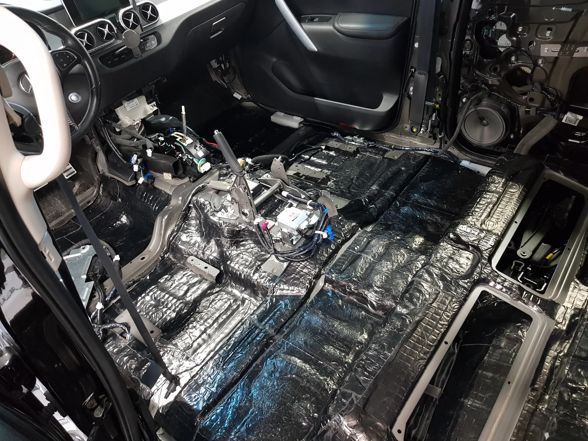 mercedes-benz-x-class-076