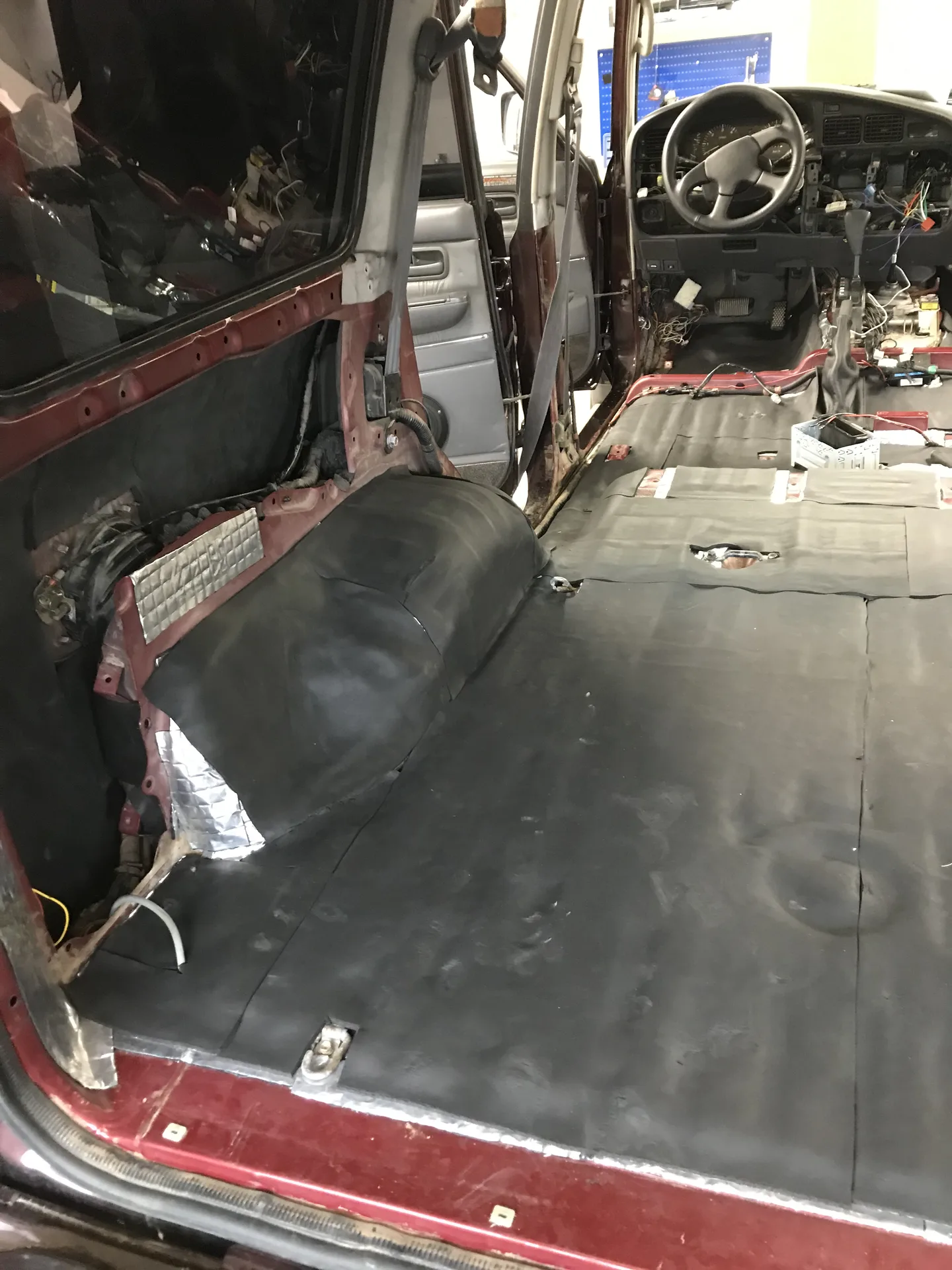 toyota-land-sruiser-80-183