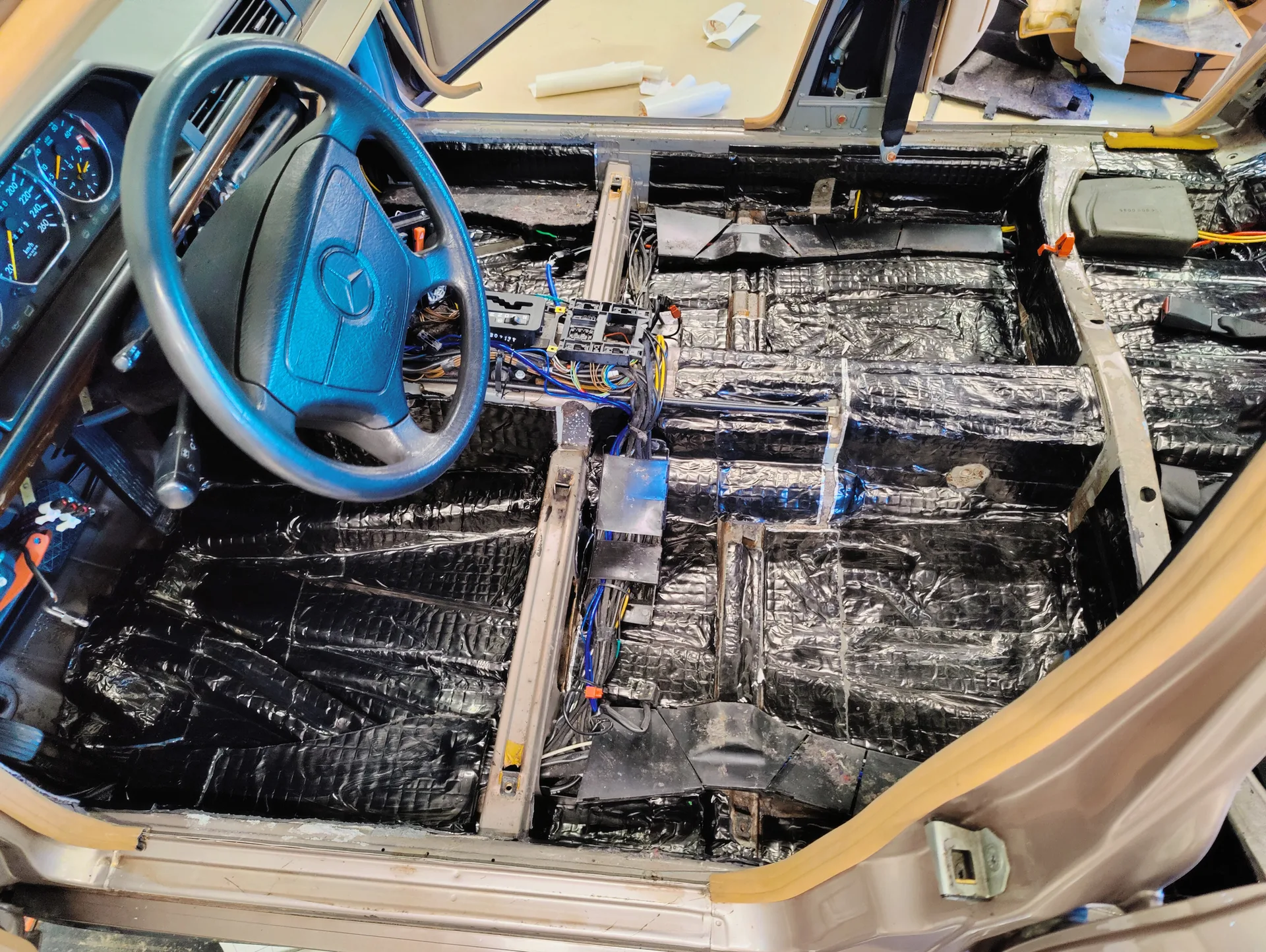 mercedes-benz-w124-904