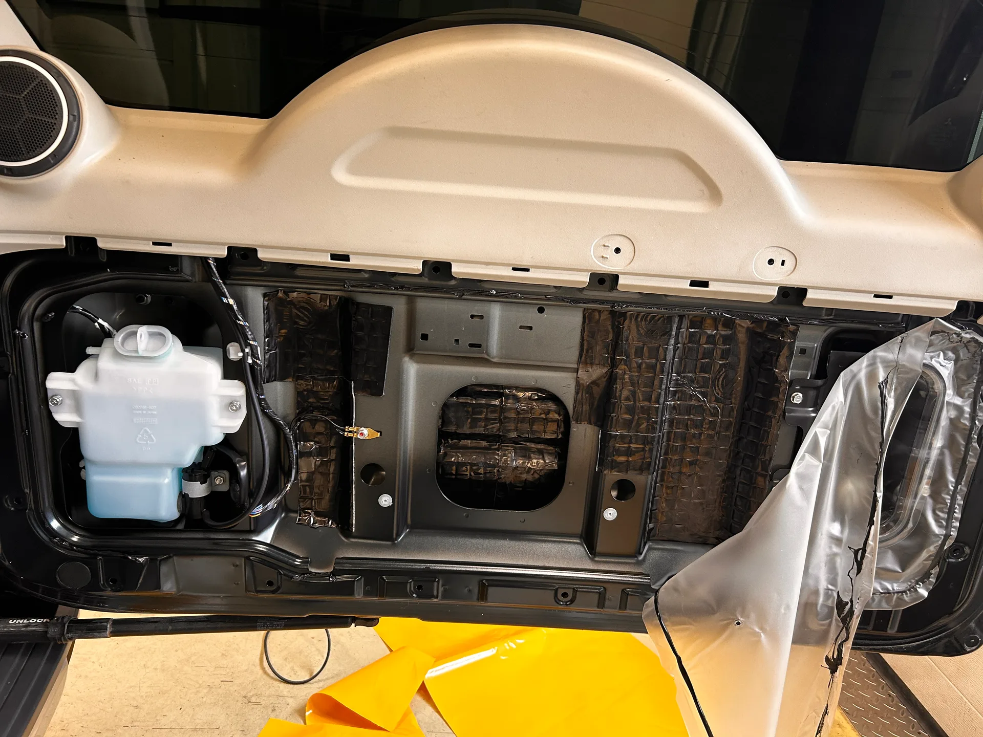 mitsubishi-pajero-089