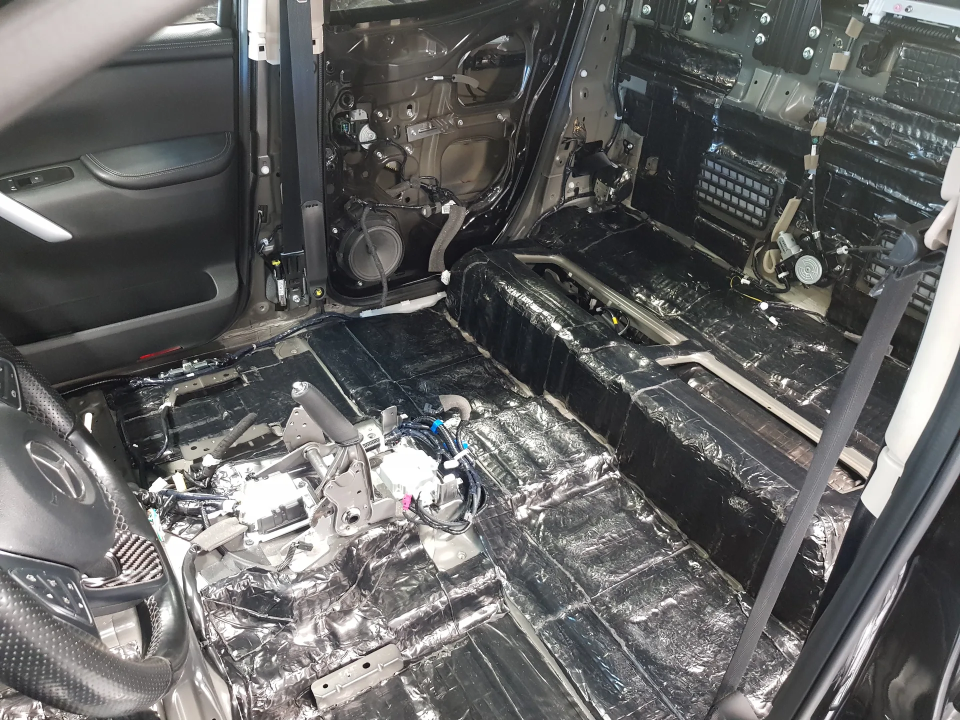 mercedes-benz-x-class-076