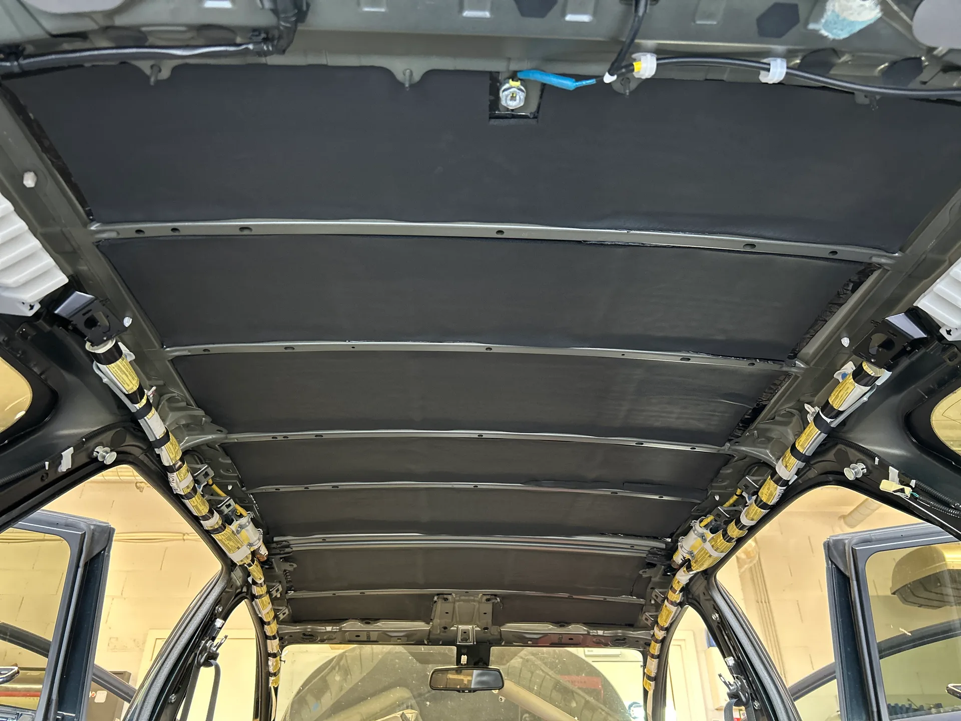 toyota-avensis-2013-871