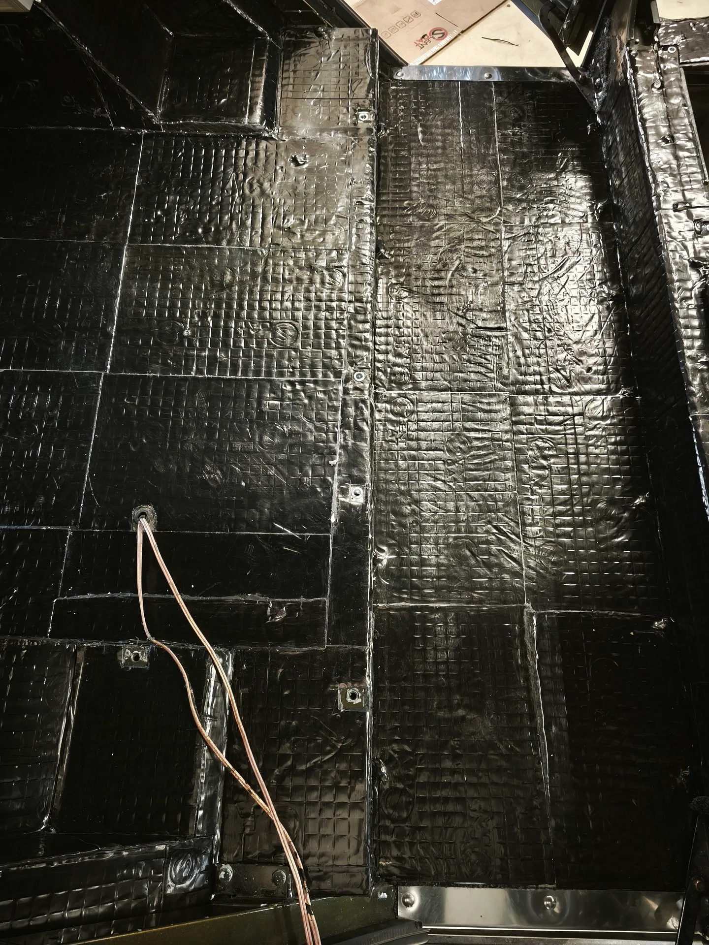 land-rover-defender-874