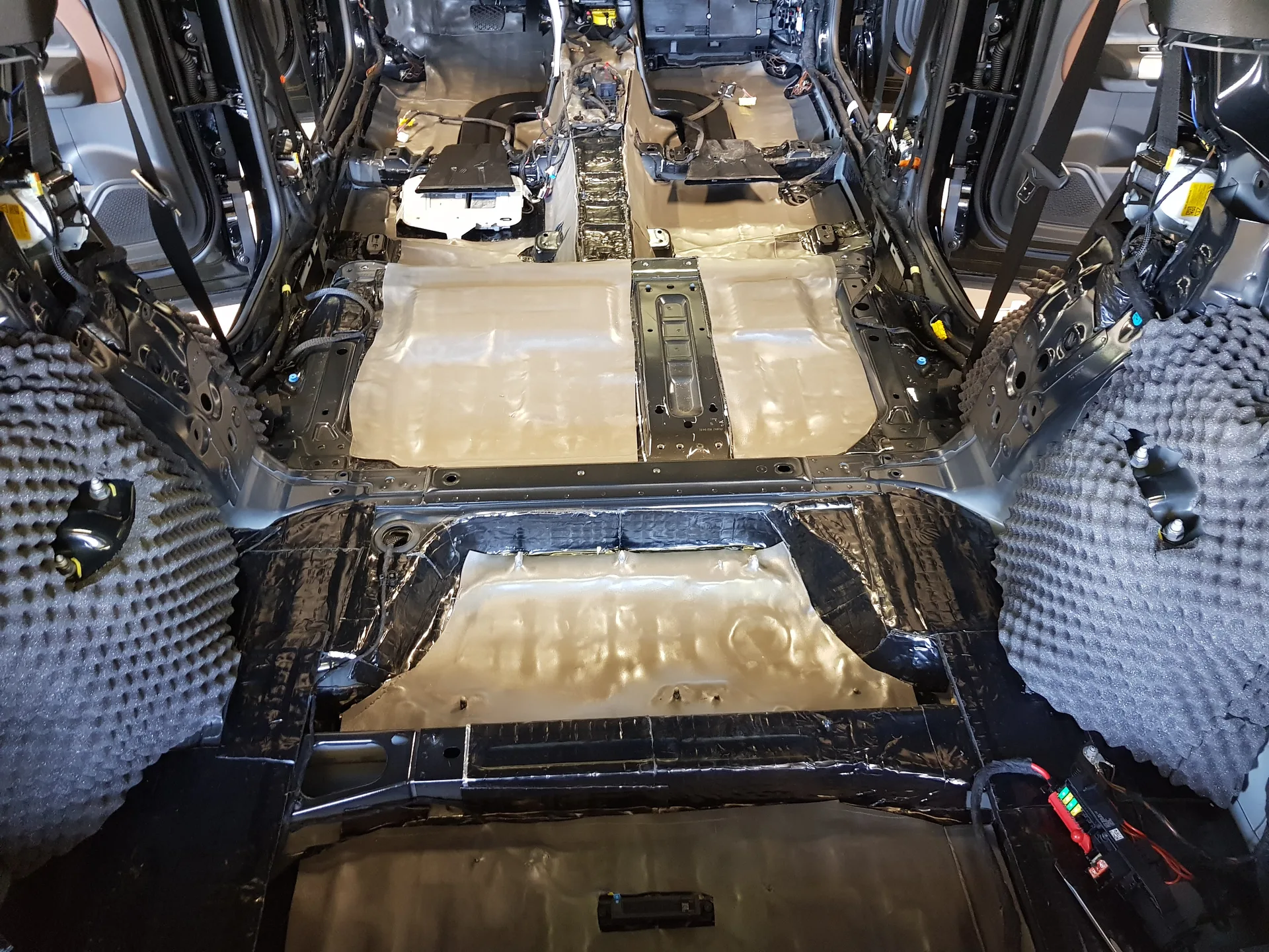 mercedes-benz-glb-116