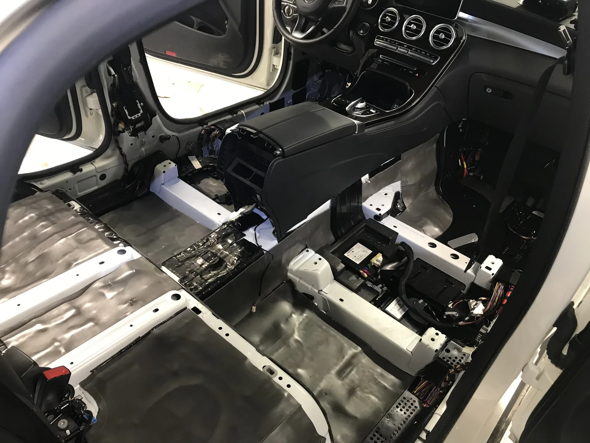 mercedes-benz-gls-499