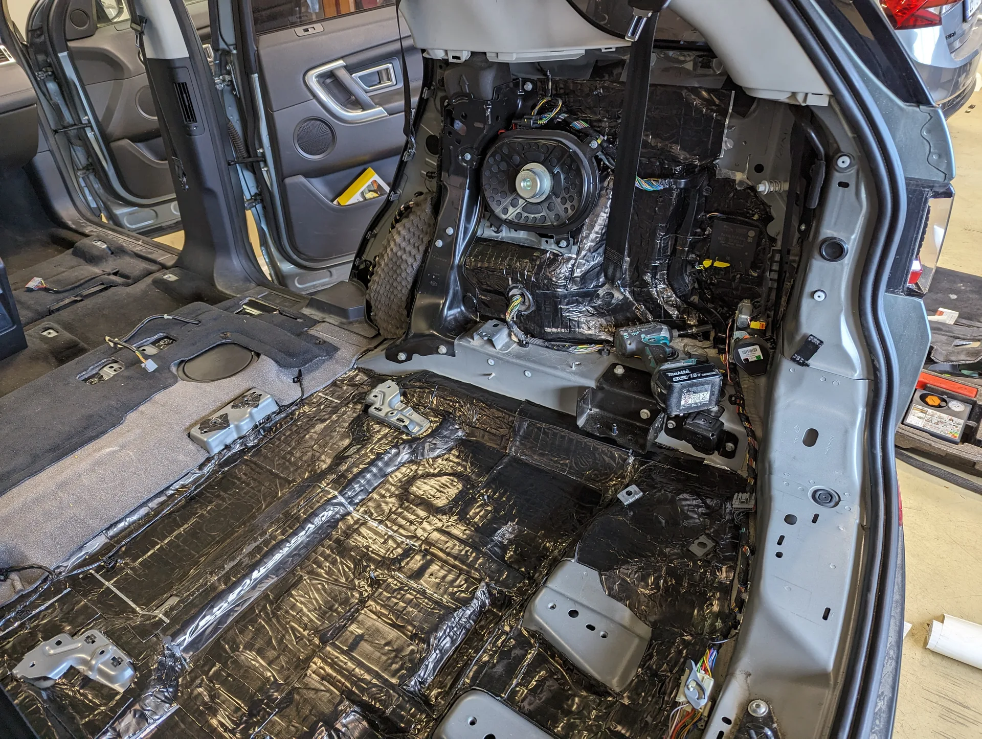 land-rover-discovery-sport-499