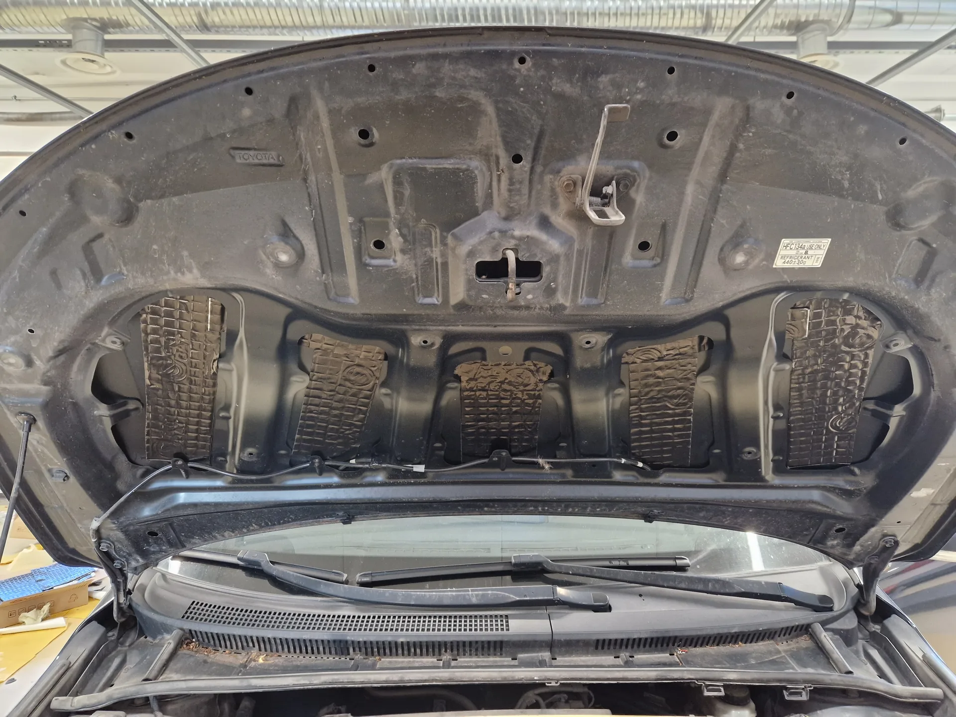 toyota-avensis-2013-871