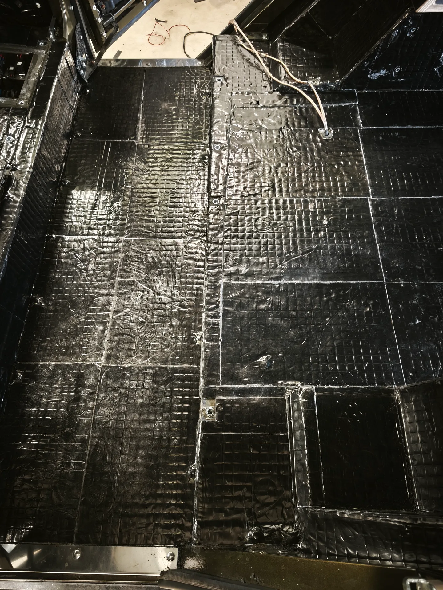 land-rover-defender-874