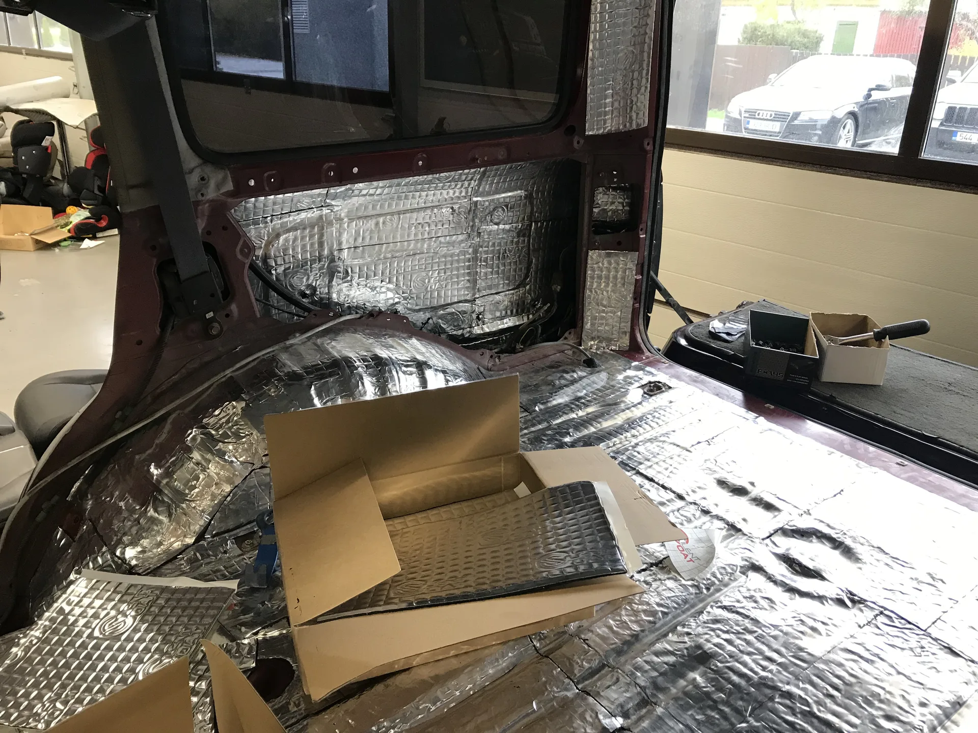 toyota-land-sruiser-80-183