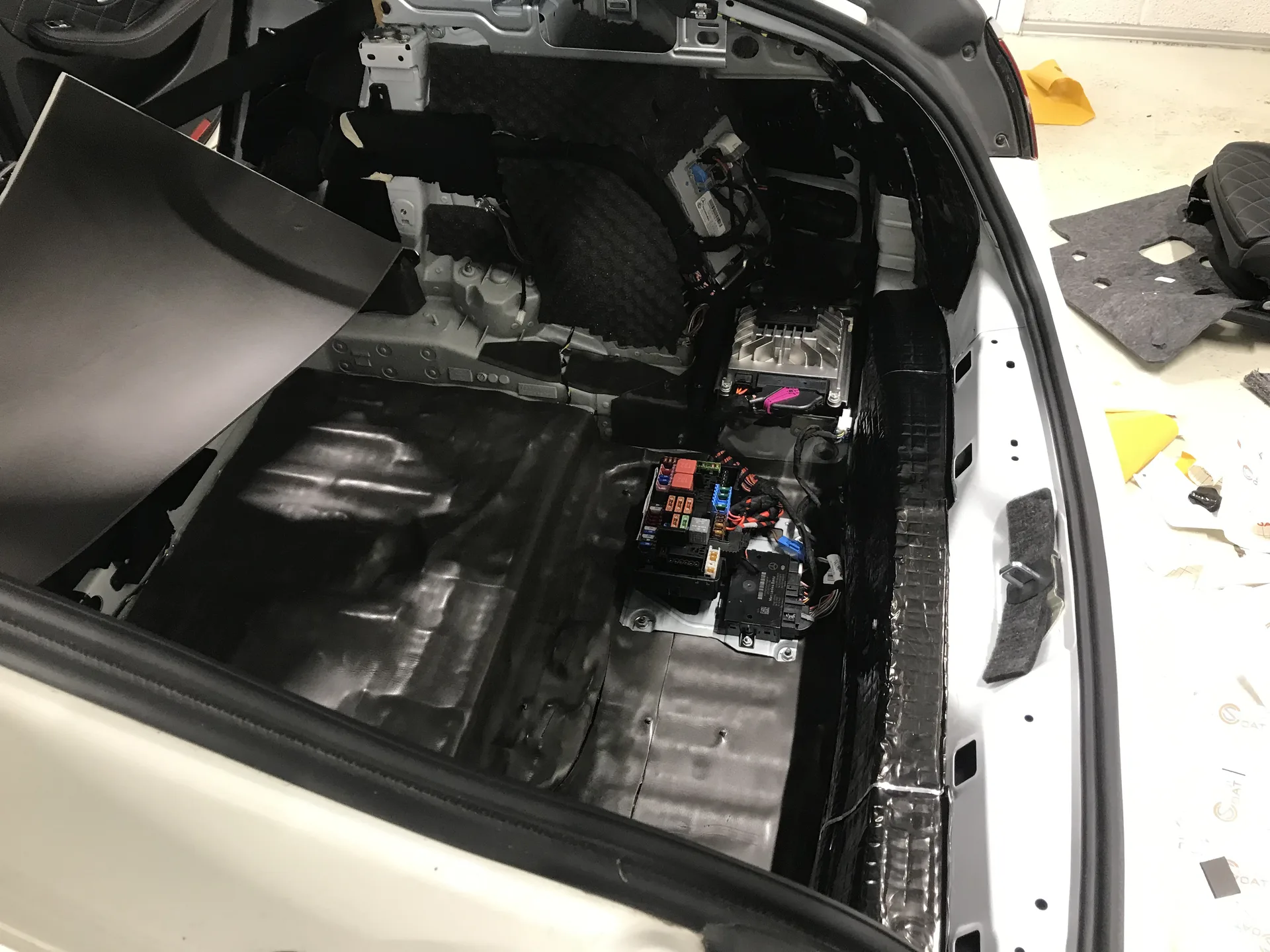 mercedes-benz-gls-499