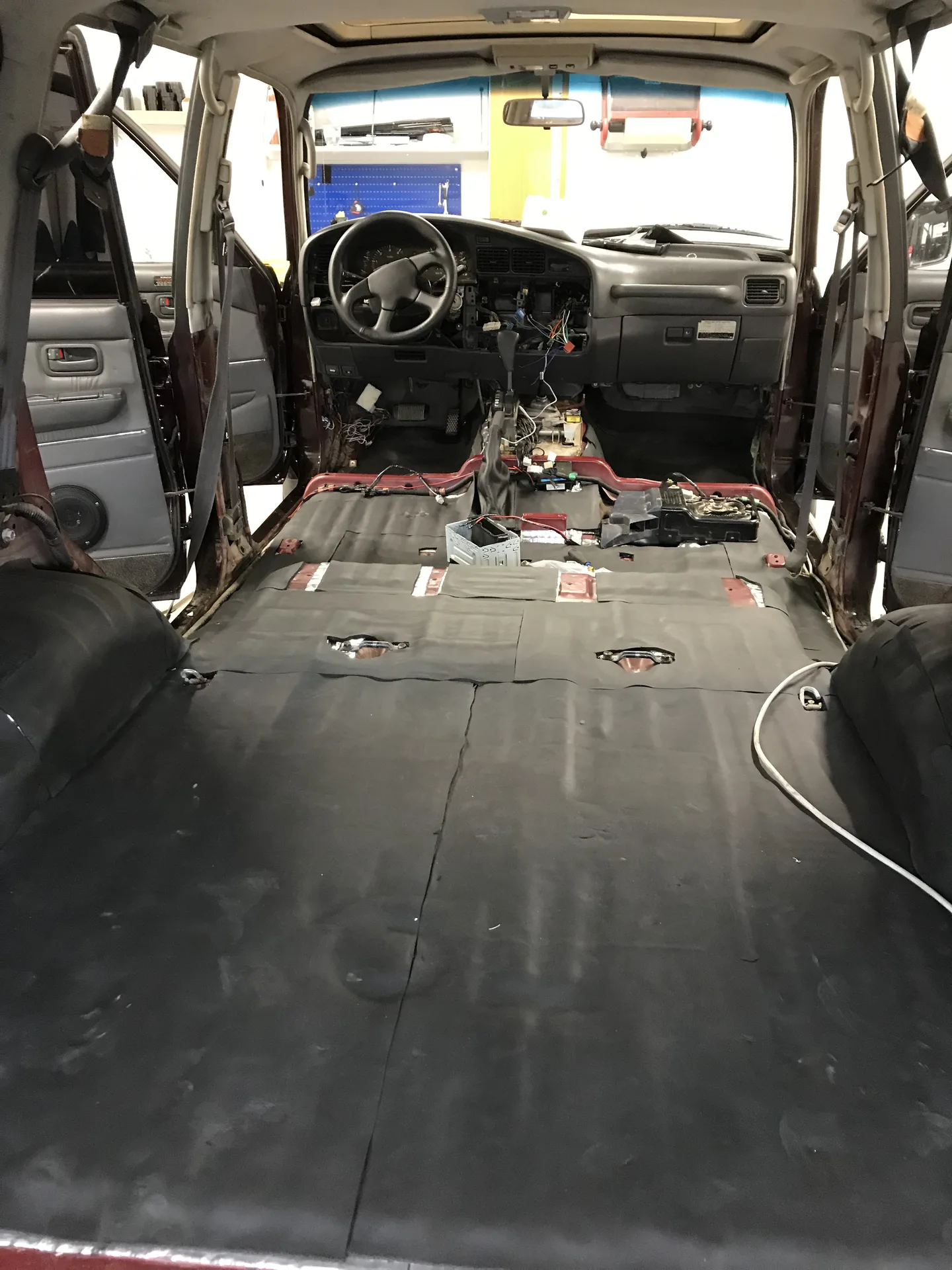 toyota-land-sruiser-80-183