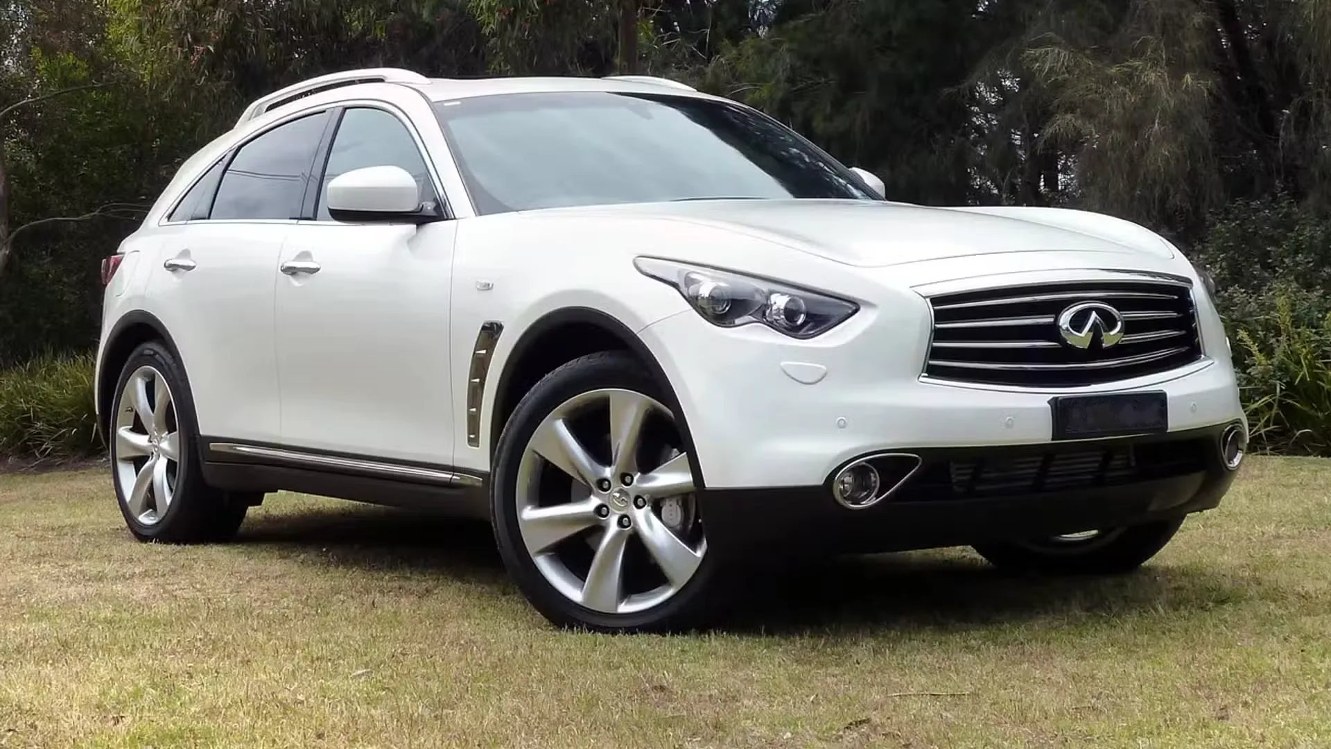 Infiniti FX30