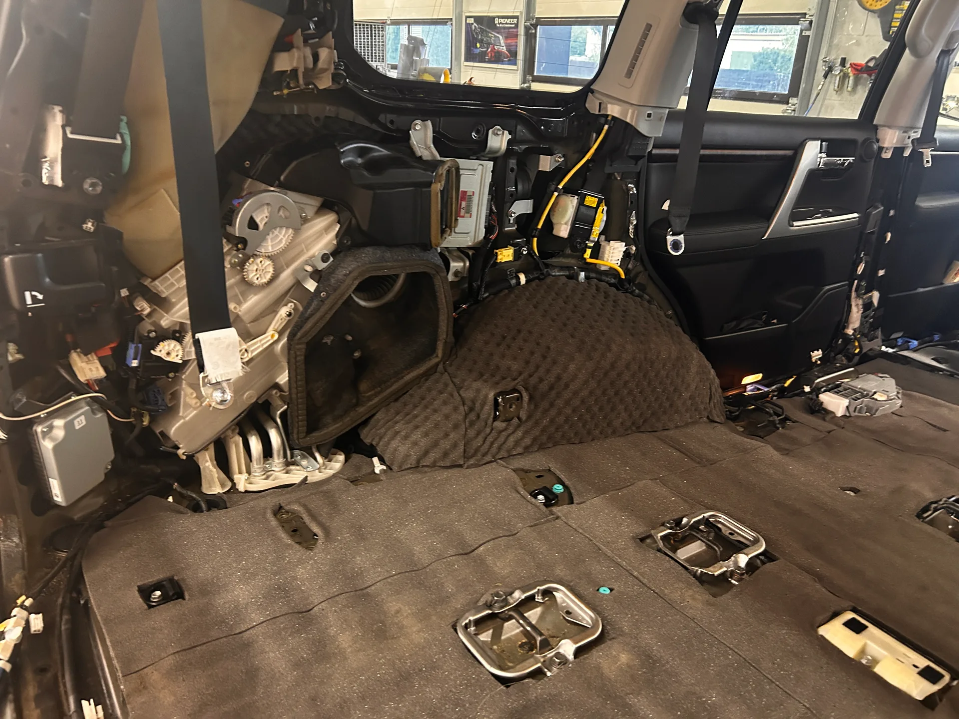 toyota-land-sruiser-150-263