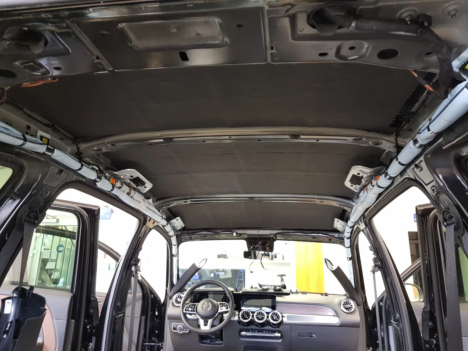 mercedes-benz-glb-116