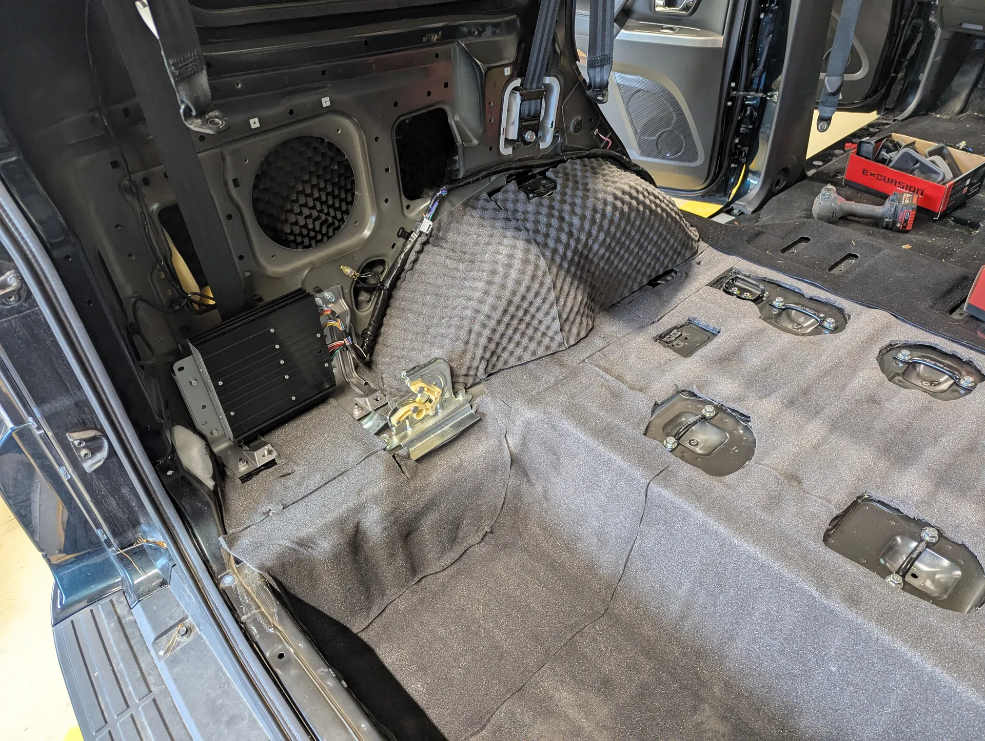 mitsubishi-pajero-089