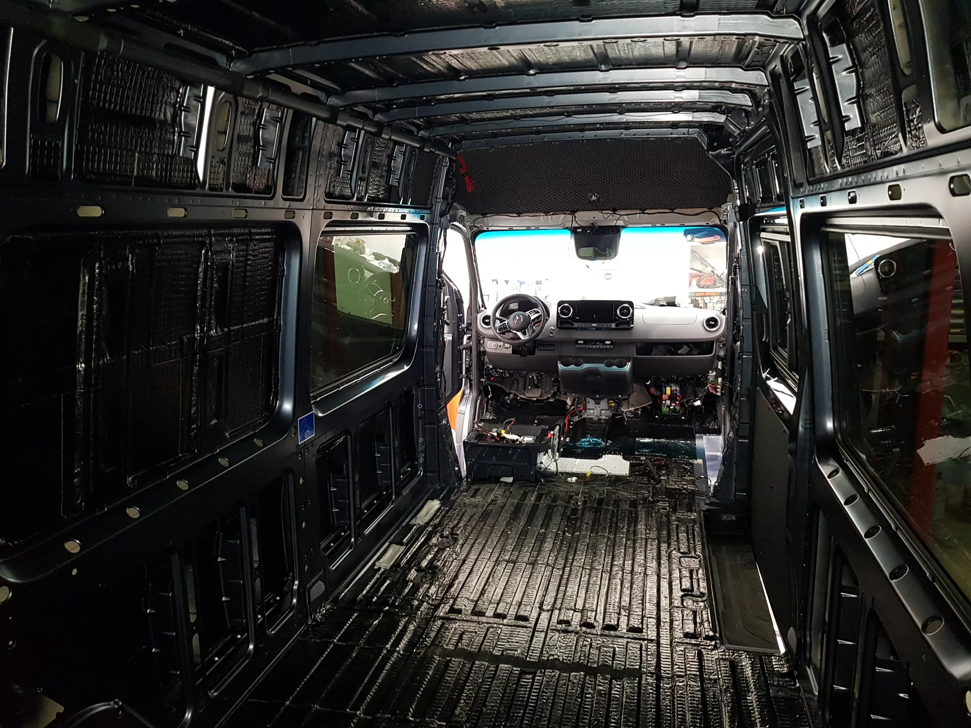 mercedes-benz-sprinter-885