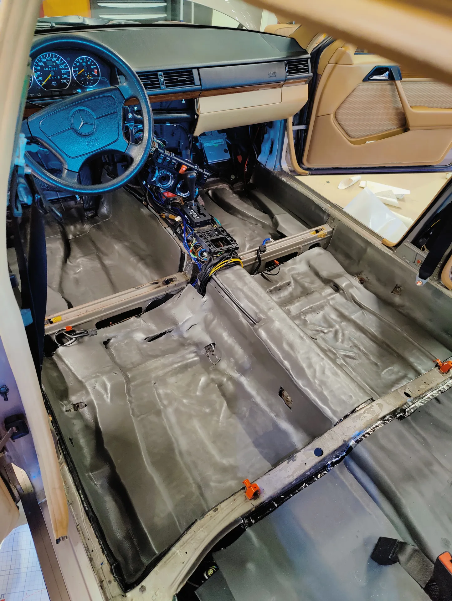 mercedes-benz-w124-904