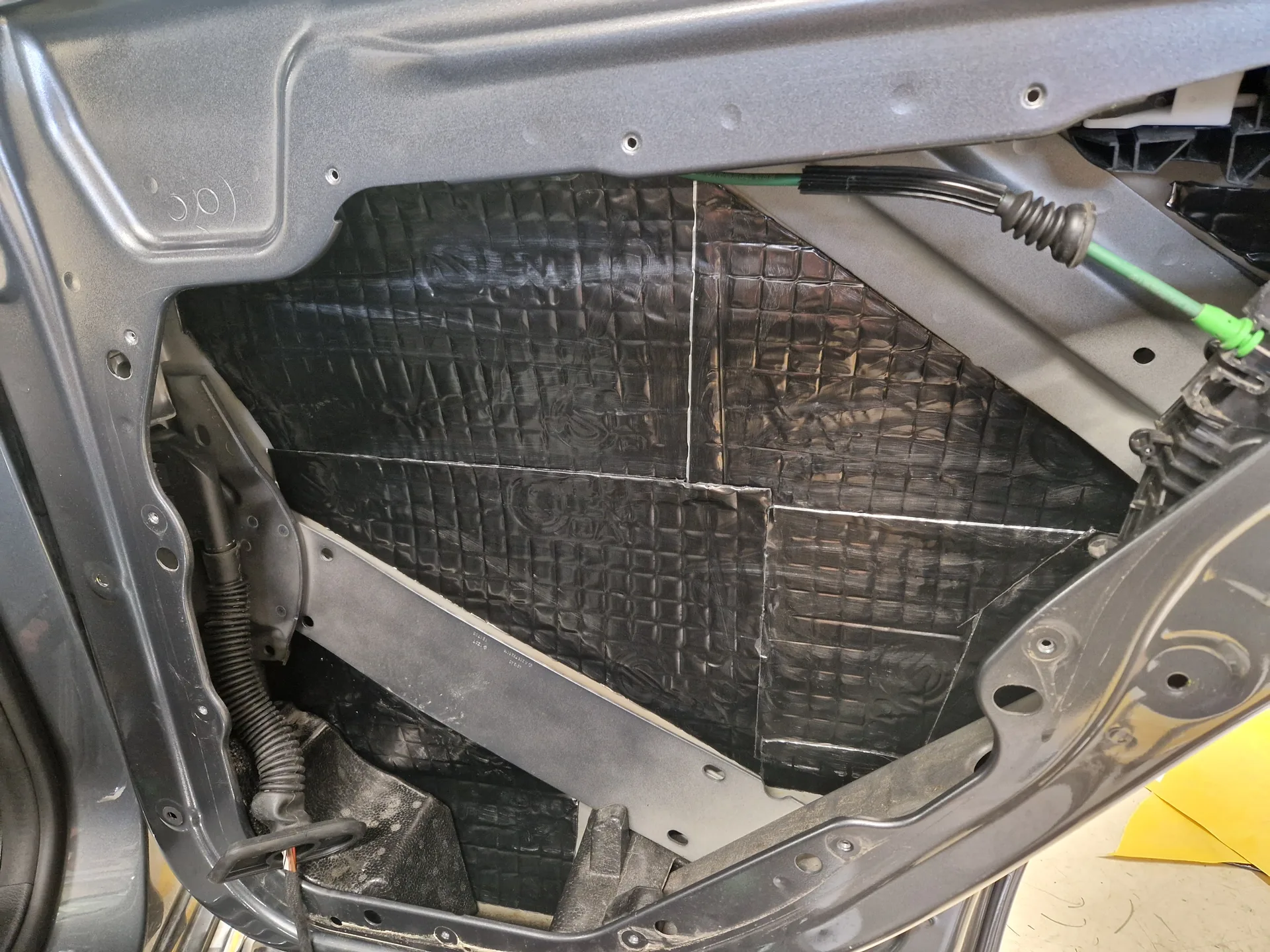 mercedes-benz-c-class-819